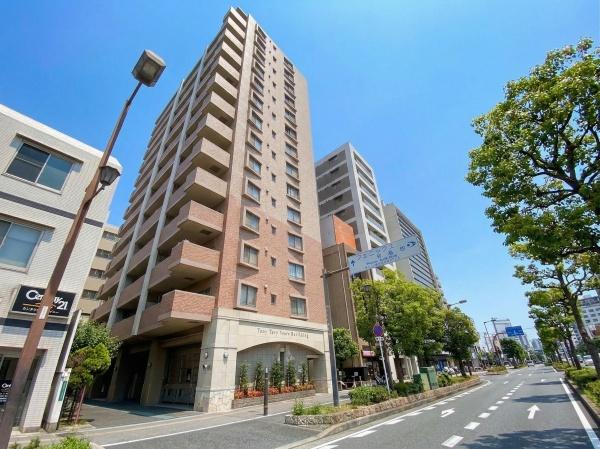 ���n�O�ώʐ^ ��C�{���̍�w����k��4���Ƃ����w�O���n�̃}���V�����I�ߕӂɂ͑��X�[�p�[�̃V���b�s���O�Z���^�[�E�e��̈��H�X�Ȃǂ������Ă��܂��B