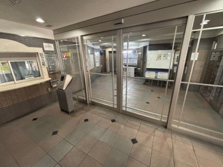 �G���g�����X �I�[�g���b�N�ݔ�������Z�L�����e�B�[�ʂł����S���ĕ�点��Z�܂���