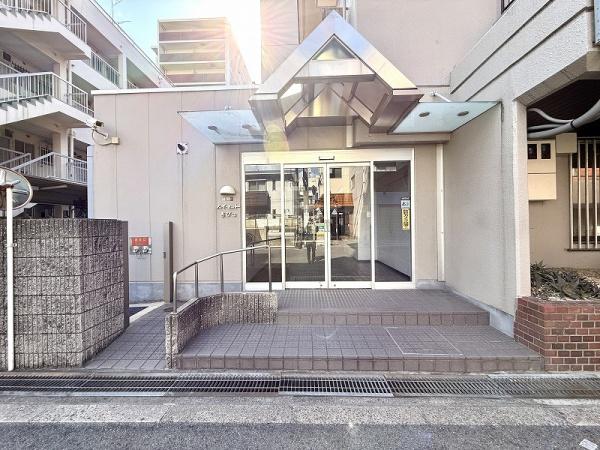 �G���g�����X -