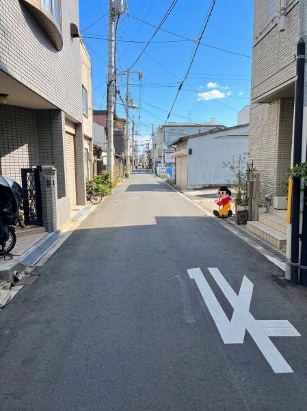 �O�ʓ��H�܂ތ��n�ʐ^ -