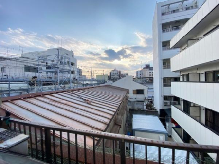 ���̑� ���ォ��̌i�F�ł���