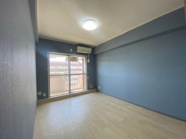 �m�� ���ʐ^�͉Ƌ�������H���Ă���܂��B