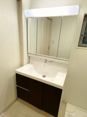 ���ʑ�E���ʏ� �O�ʋ��V�����h�����ʑ�