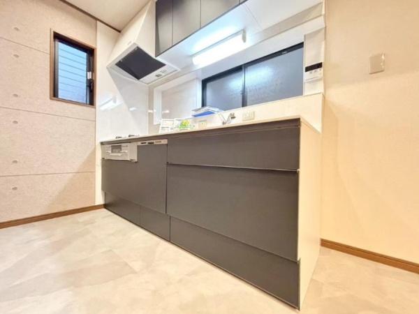 �L�b�`�� �������D���Ɋ������L�X�V�X�e���L�b�`����
