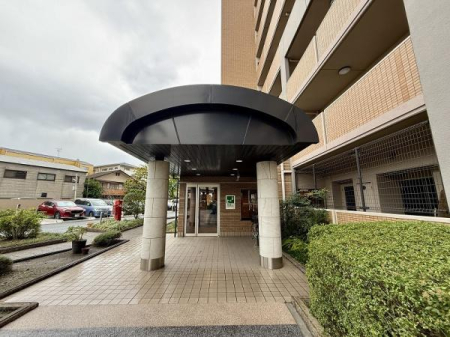 �G���g�����X -