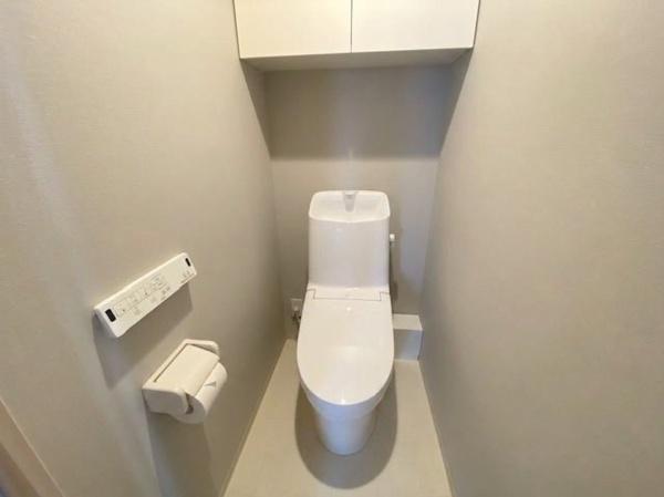 �g�C�� ���ʐ^�͉Ƌ�������H���Ă���܂��B