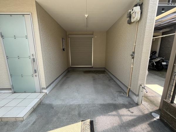 ���ԏ� ������1��\�ł��E���]�ԁE�o�C�N�����~�߂�܂���