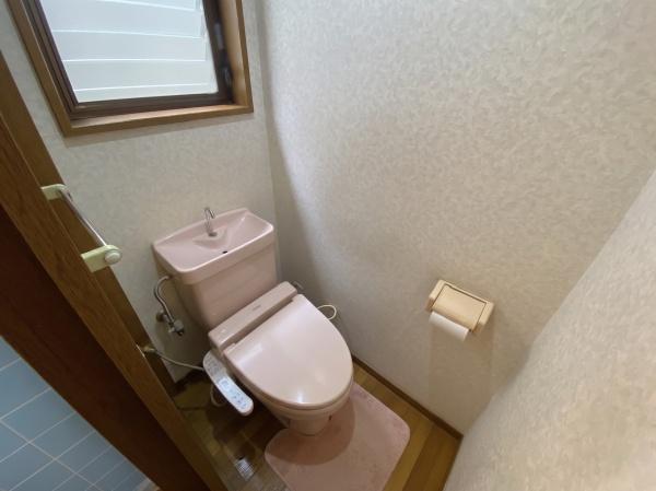 �g�C�� ���ʐ^�͉Ƌ�������H���Ă���܂��B