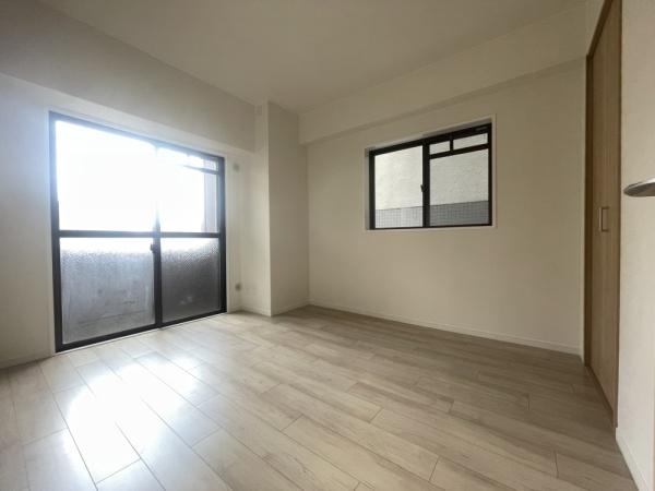 �m�� -