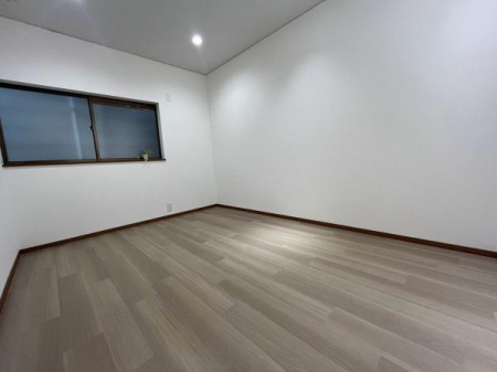 �m�� -