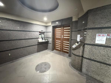 �G���g�����X �Ǘ��l������΂ł��B�G���g�����X�ł���