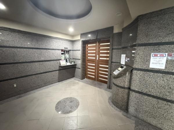 �G���g�����X �Ǘ��l������΂ł��B�G���g�����X�ł���