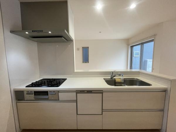 �L�b�`�� ���������Ȃ����b���y���߂�ΖʃL�b�`����