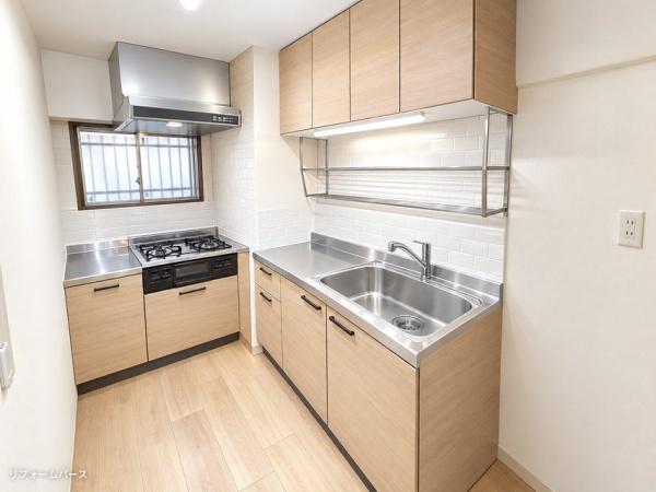 �L�b�`�� ���t�H�[���p�[�X�Ȃ�܂��B�����t�H�[���v������p�͕ʓr�Ȃ�܂��B